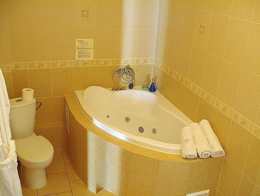 Hotel Regius Opole Phòng bức ảnh