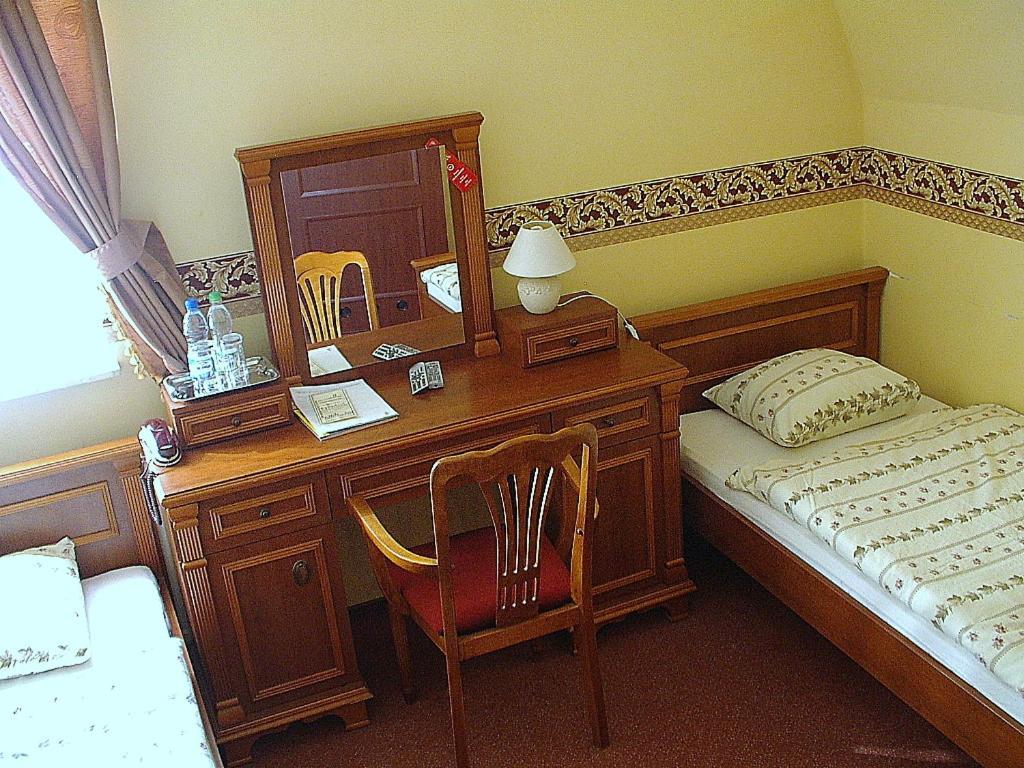 Hotel Regius Opole Phòng bức ảnh
